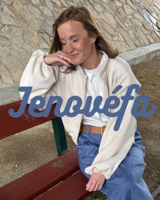 ✨ Novinka u Cvoka: Mikina Jenovéfa – smetanová a pudrově růžová... ✨ Krátký oversize bomber z jemného manšestru, s měkkým...